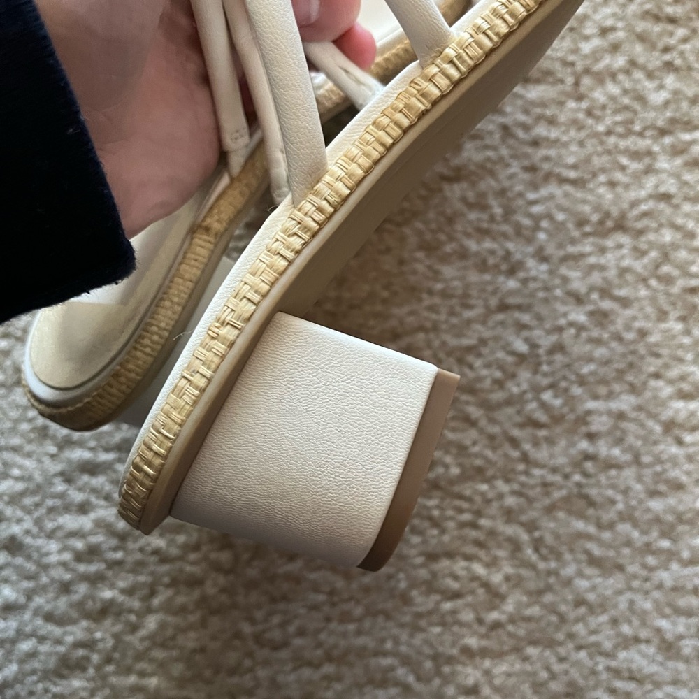 Dolce Vita White Knotted Strap Sandal - Picture 4 of 4